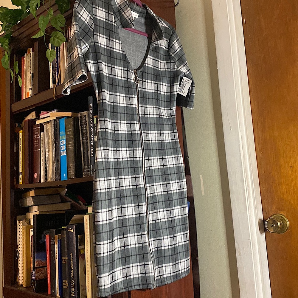Medium plaid dress